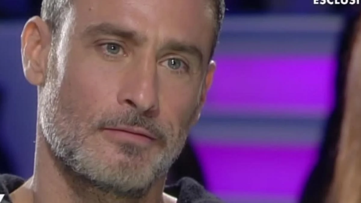 Raz Degan a Verissimo, domanda maliziosa di Silvia Toffanin? Reazione impensabile: "Io sono..."