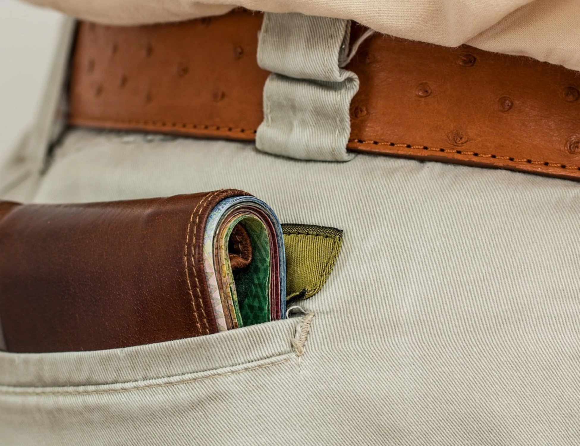 Venezia, borseggiatrice di 14 anni aggredisce a sangue una turista