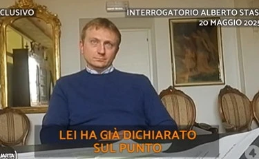 Alberto Stasi, il video inedito dell'interrogatorio: come mette Sempio all'angolo