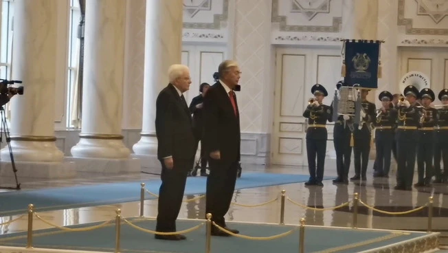 Mattarella in Kazakistan, l'arrivo al palazzo presidenziale di Astana