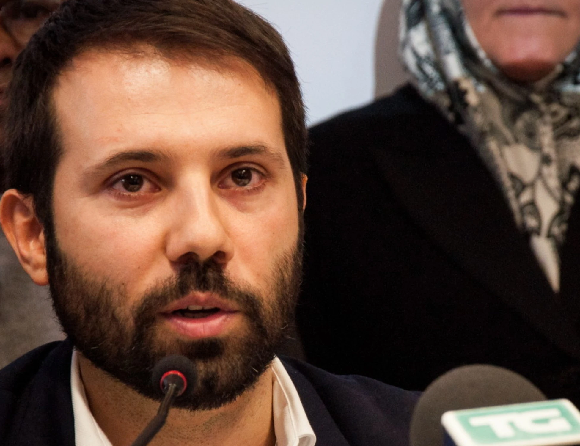 Davide Piccardo, il video con cui festeggia la fine del Ramadan: è polemica