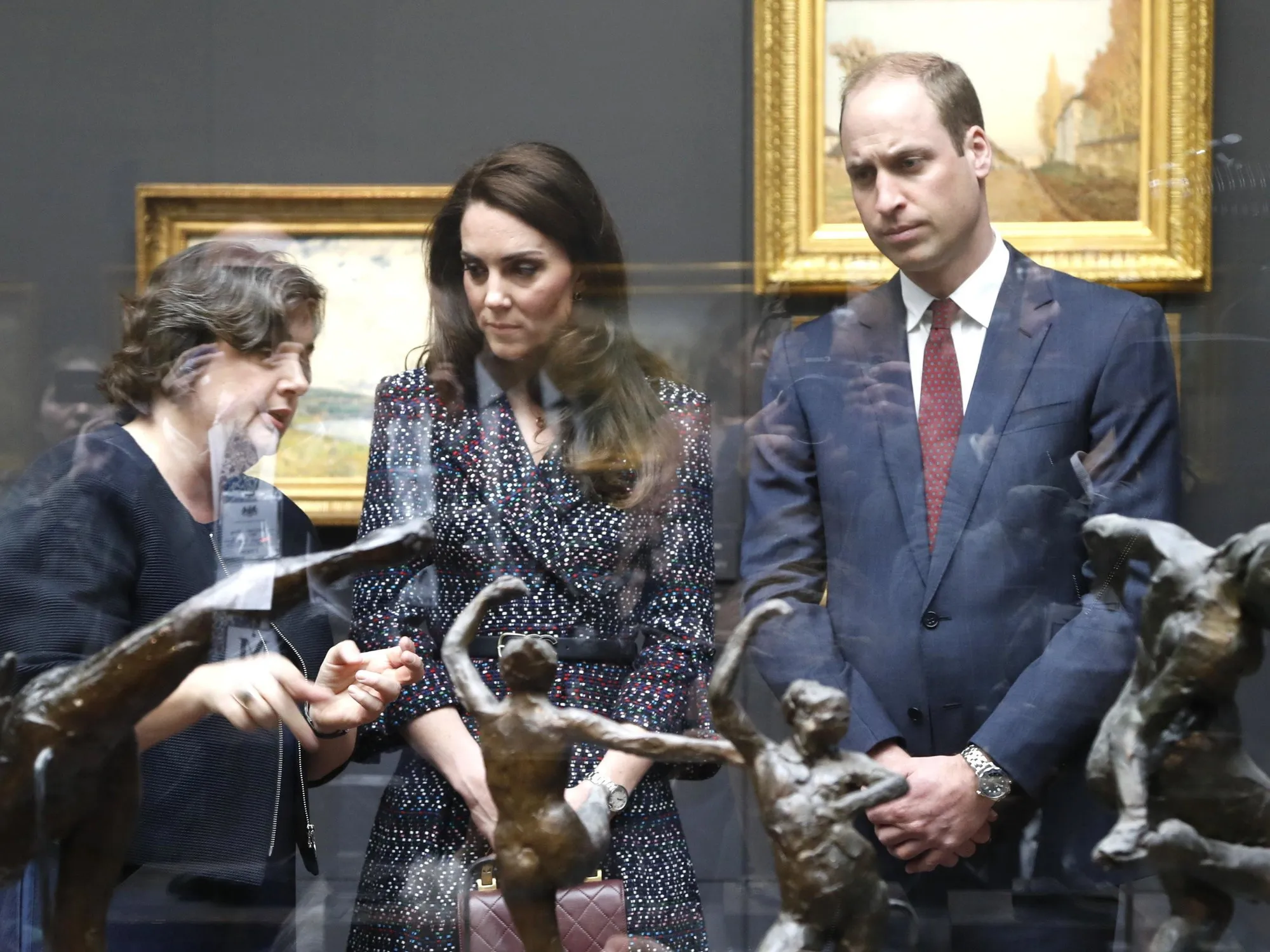 William vuole il trono di Re Carlo adesso: Camilla è esplosa, Kate urlava