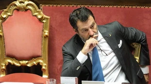 Matteo Salvini minacciato: "Casa tua salta in aria", chi porta in tribunale 