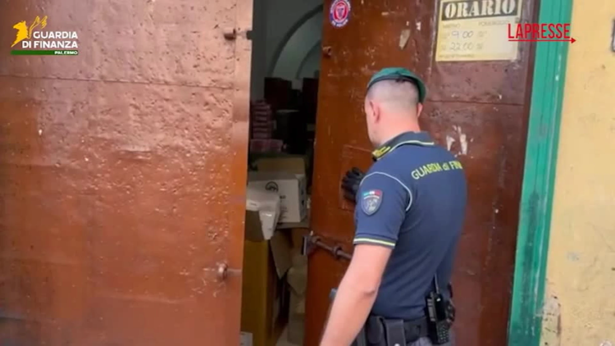 Labubu, sequestrati oltre 10mila falsi: il modello venduto a 130mila euro