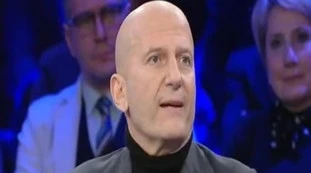 Augusto Minzolini contro Marco Travaglio: "Faccia di c*** fa un quiz in tv? Ha capito qual è la sua dimensione"