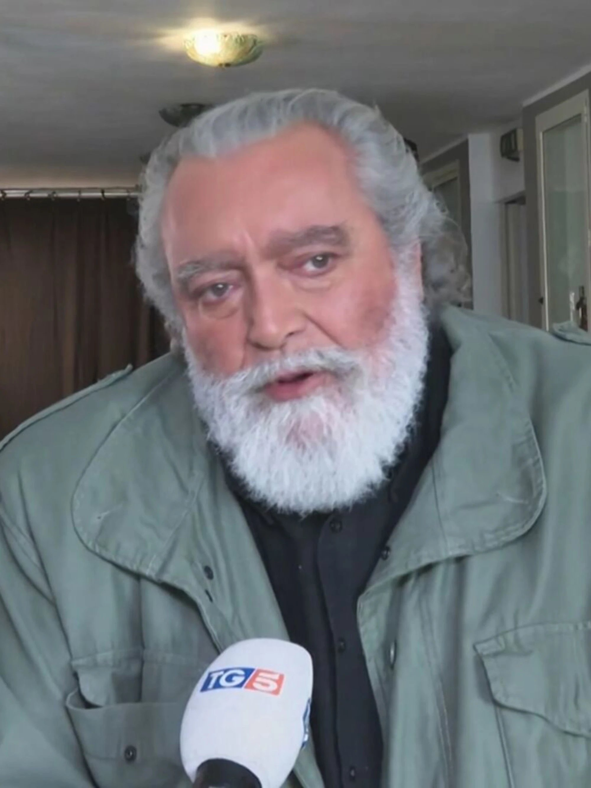 Diego Abatantuono mette il turbo al Tg5: 70 anni eccezionali