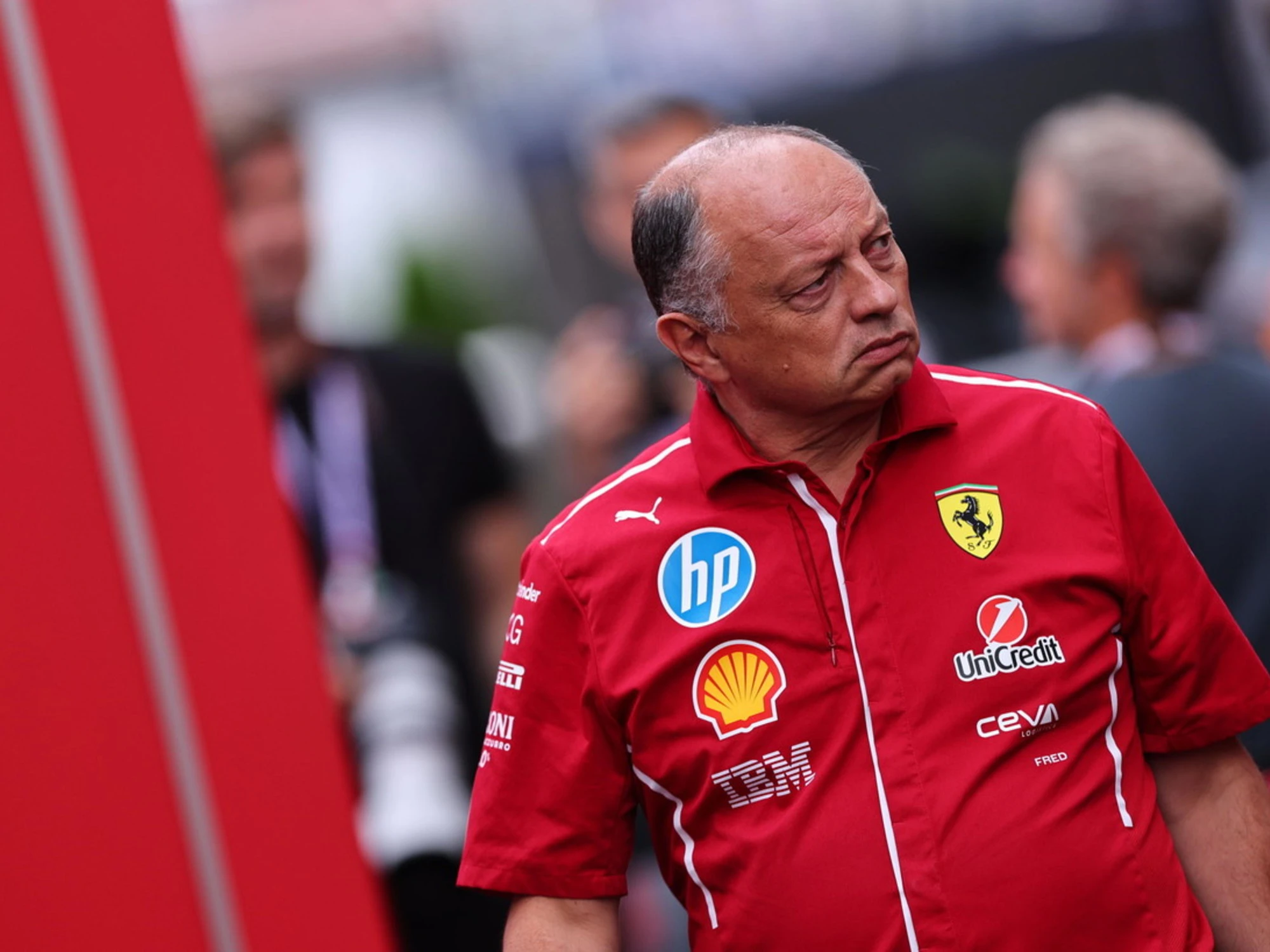 Ferrari rossa di vergogna, vietato sbagliare nel 2026