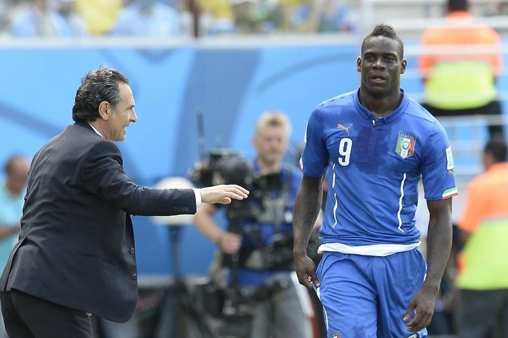 Mario Balotelli contro Cesare Prandelli: "Non è un uomo vero"