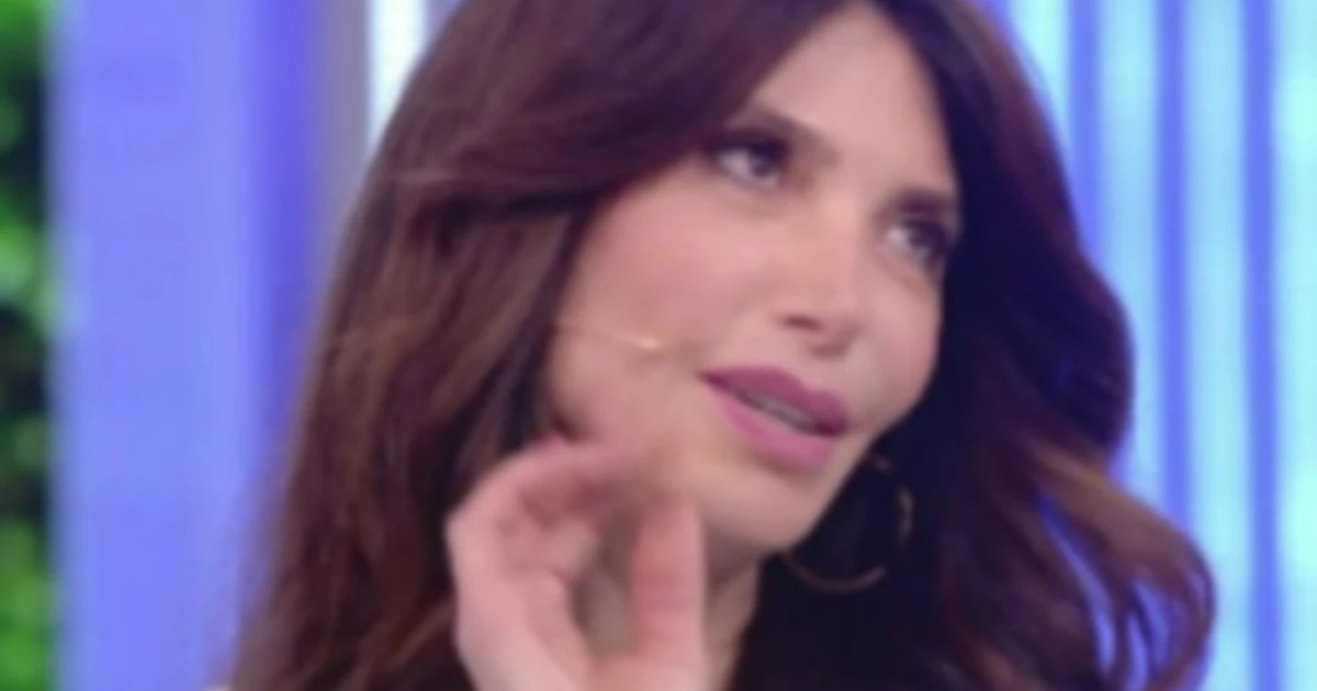 Diego Armando Maradona, Carmen Di Pietro dopo il linciaggio: "La mia storia con lui?", ecco le prove