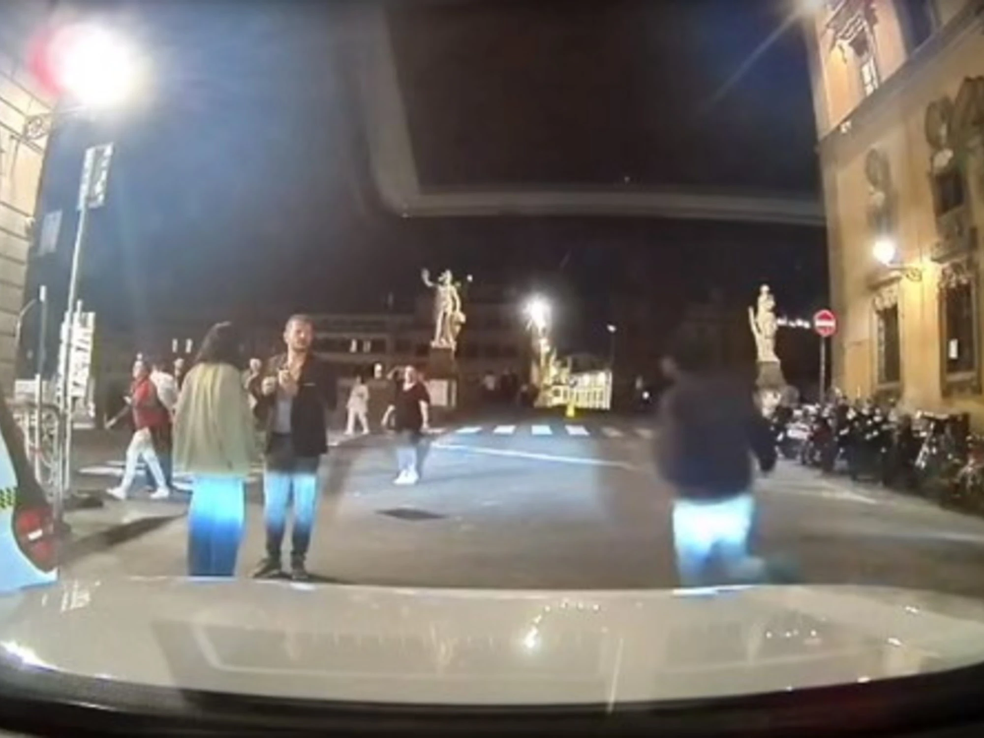 Firenze, il tassista-eroe: come cattura il ladro