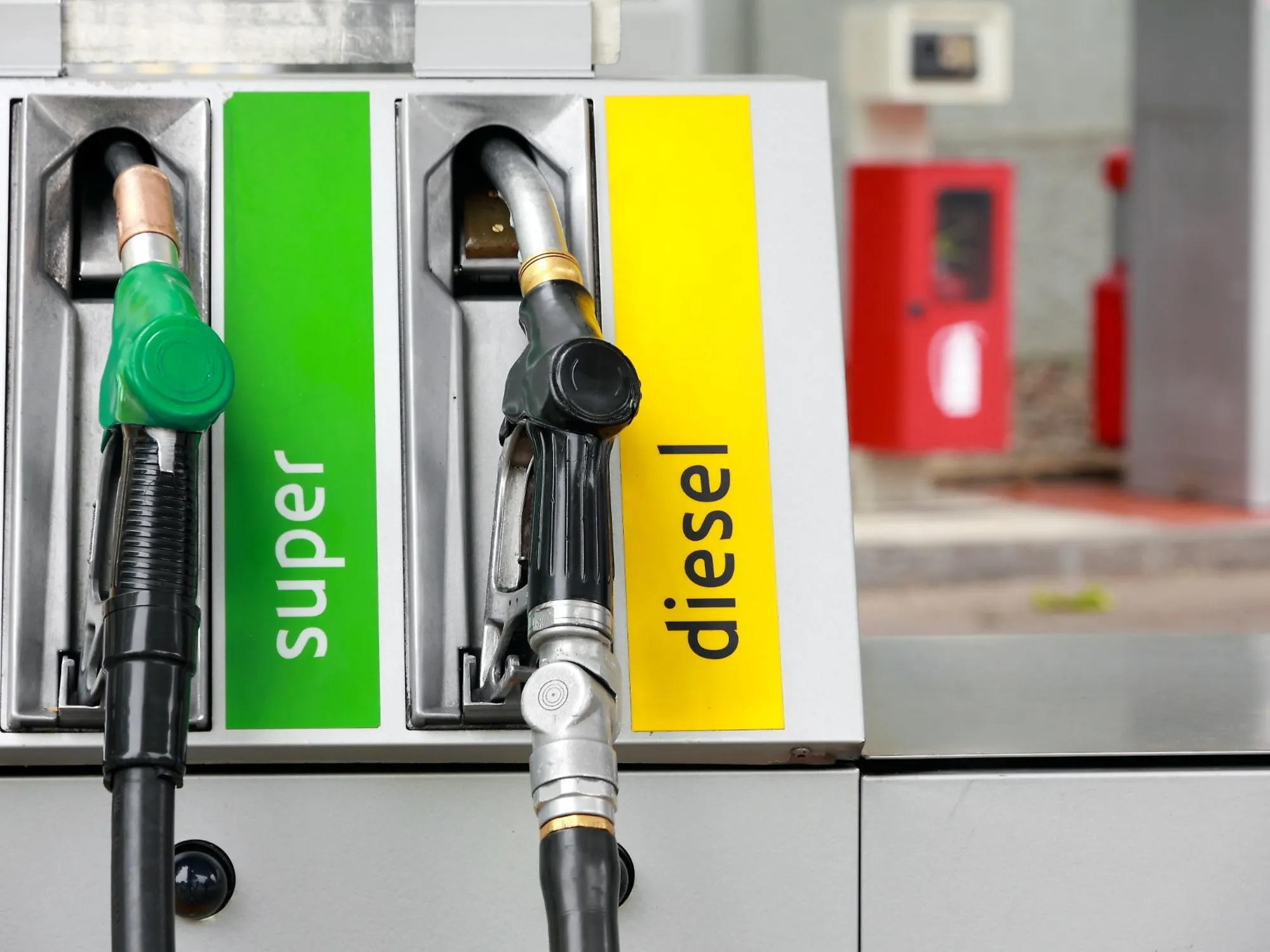 Leggi l'articolo: Caro benzina? Bus gratis: il Comune (di centrodestra) fa la storia: "Prima volta in Italia"