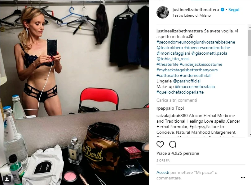 Justine Mattera, la foto con gli slip inesistenti: "Vi aspetto in camerino"