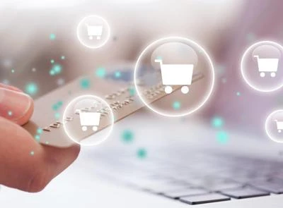 Acquisti online, due prodotti su tre non sono sicuri