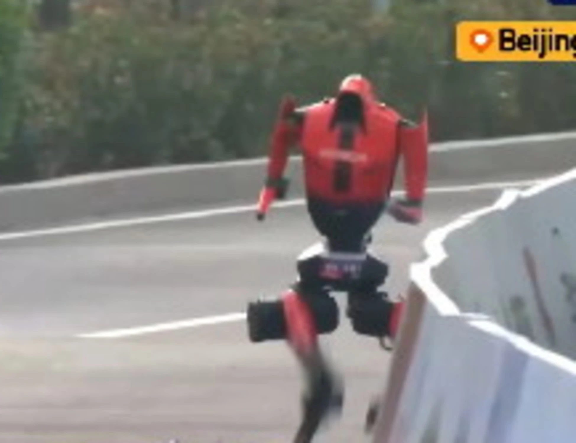 Cina, il robot batte il record della mezza maratona. "E' la fine dell'uomo"