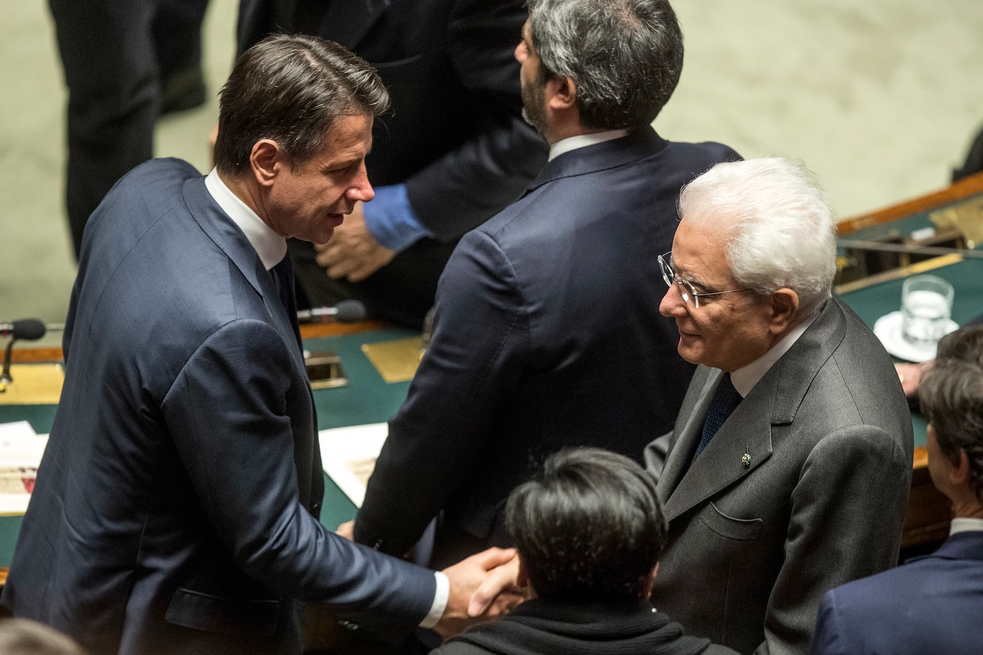 Giuseppe Conte si gioca la carta Mattarella: così ha gelato Salvini nel CdM. Il sospetto sulla "coincidenza"