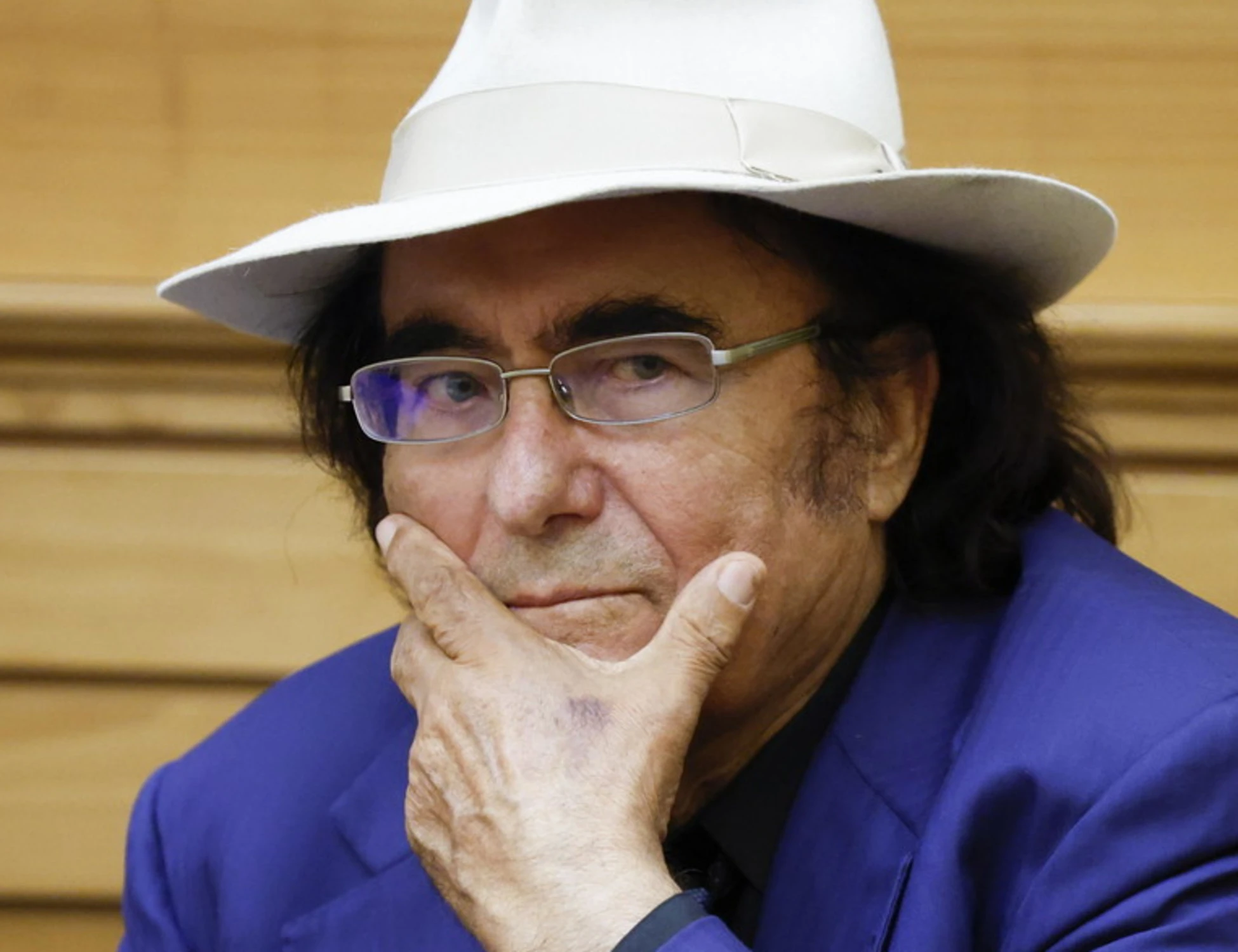 Macron, Meloni e "Felicità"? Albano: "Spero non finisca come con Romina"