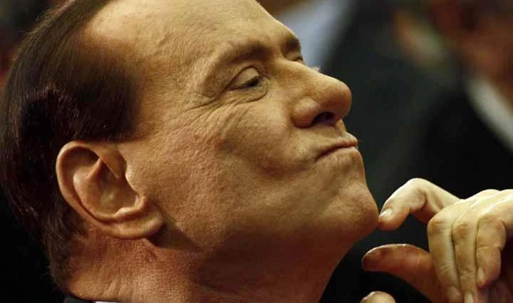 Berlusconi loda Napolitano e avverte Bersani: "Senza Pdl maggioranza impossibile"