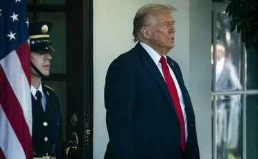 https://media.liberoquotidiano.it/GwjojYCvazsamy26fxfsDw3Jdc_JJzCwXFh5D7aOoG8/width:800/quality:90/aW1hZ2VzLzIwMjUvMTAvMTAvMTU1NjIzNjI1LWI1YjY1NzU1LTNmODEtNDk1NS04NWUxLWJkODZiZDQ1MzE0Ny5qcGc.webp