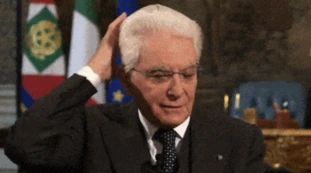 Coronavirus, Sergio Mattarella a rischio: dossier segreto, l'errore di Conte e Speranza sul raduno a Bari col Papa