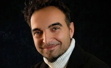 Cesare De Stefano, imprenditore, firma “Intelligenza Alimentare”, il libro che accende il dibattito su mente, consapevolezza e rapporto con il cibo