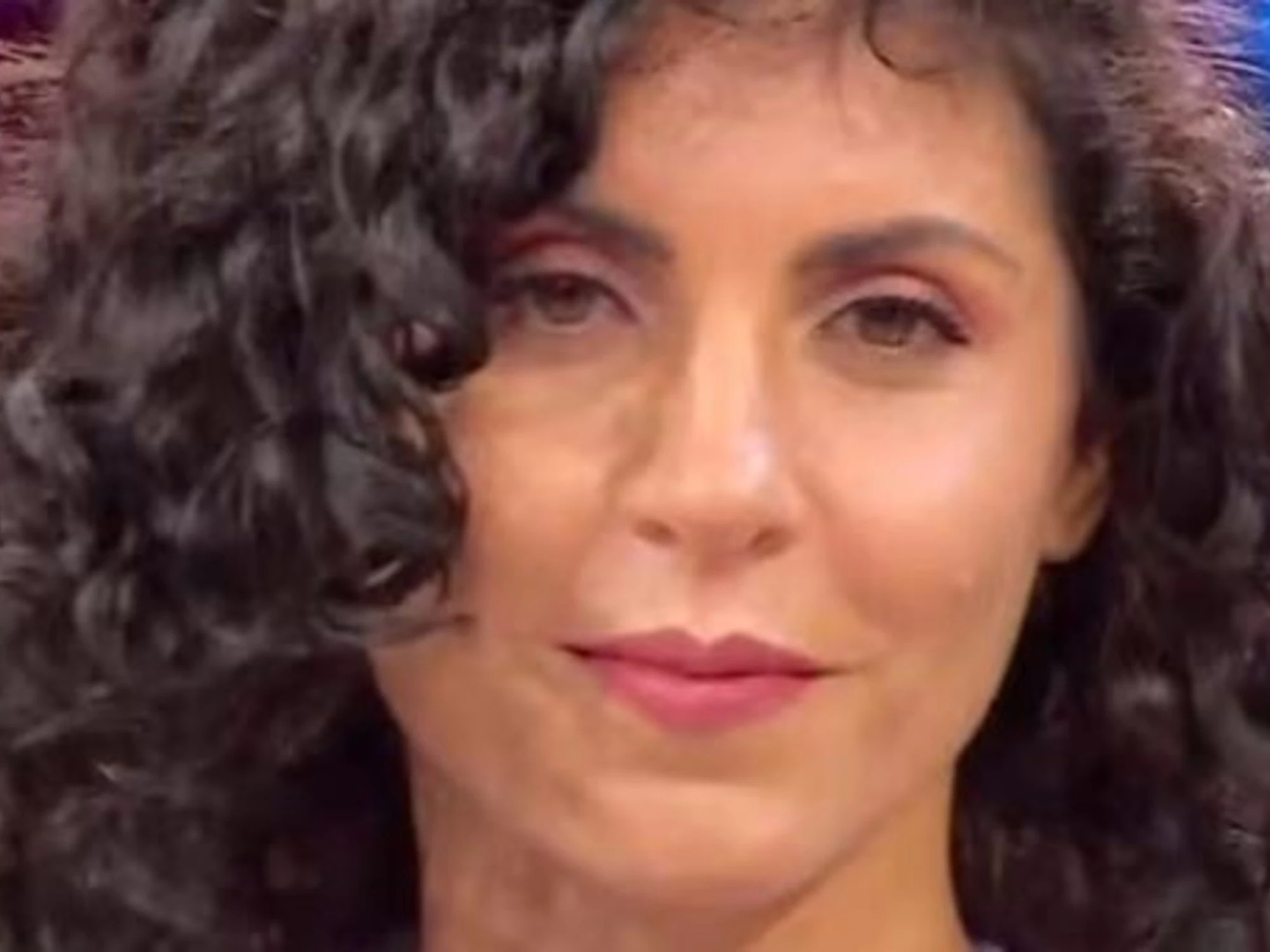 Affari Tuoi, Titti "massacrata" dopo la puntata: "Era con lei"
