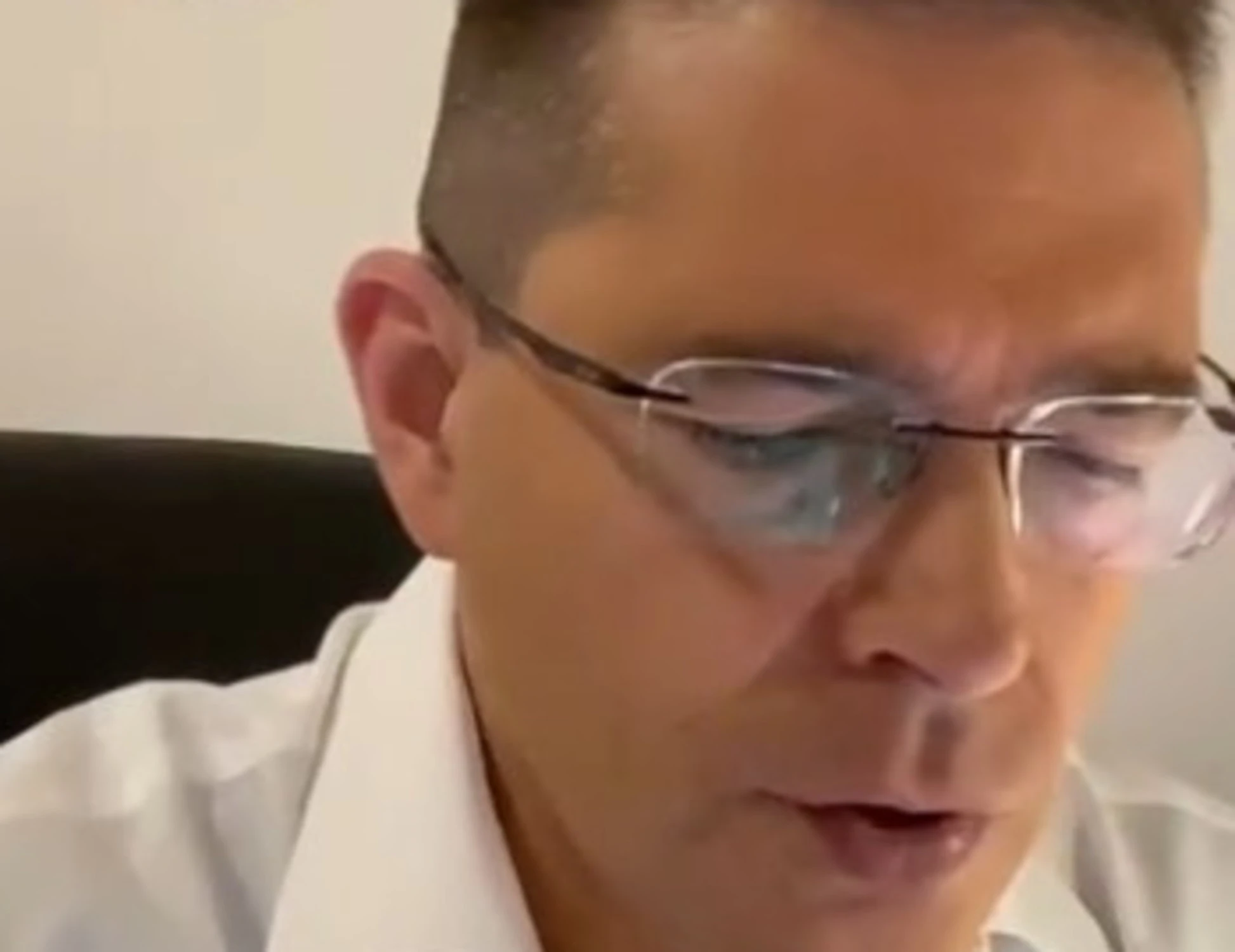 Daniele Capezzone, il nuovo Papa sui giornali? "Tutti canonisti e pure azzurri di sci"
