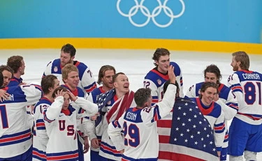 Ghiaccio bollente in Usa-Canada, finale perfetto di questi Giochi