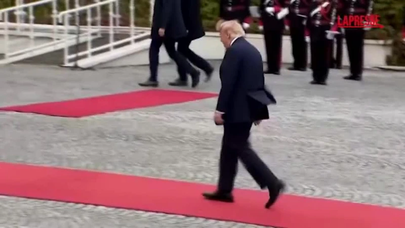 https://media.liberoquotidiano.it/H1dD2pYkybXDTP9fRJpEdbm_3jFtYyMFjbbxHBIdv0Q/width:800/quality:90/aW1hZ2VzLzIwMjYvMDkvMTIvMTAzMTU2ODYwLTRmMzYyZGIyLTI4MjQtNDVlNS1hOWI5LTcyNjE0YjI2Mzc2MS5qcGc.webp