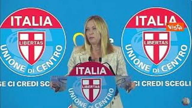 https://media.liberoquotidiano.it/H2I4xKk-eXQpbV0rx7gHPhRzYMTtWHXRG6FVhh-7iQE/width:800/quality:90/aW1hZ2VzLzIwMjUvMDkvMTMvMTUxODEzMTY3LTdhMWNiMDJjLWNiNDktNDQyOC1hNTE0LTRhNTU0MzFkMmJkNS5qcGc.webp