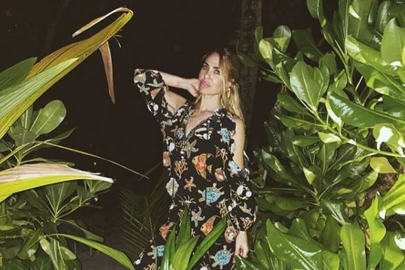 Ilary Blasi alla Maldive con Totti, un Capodanno non da comuni mortali nel super resort: il costo per notte