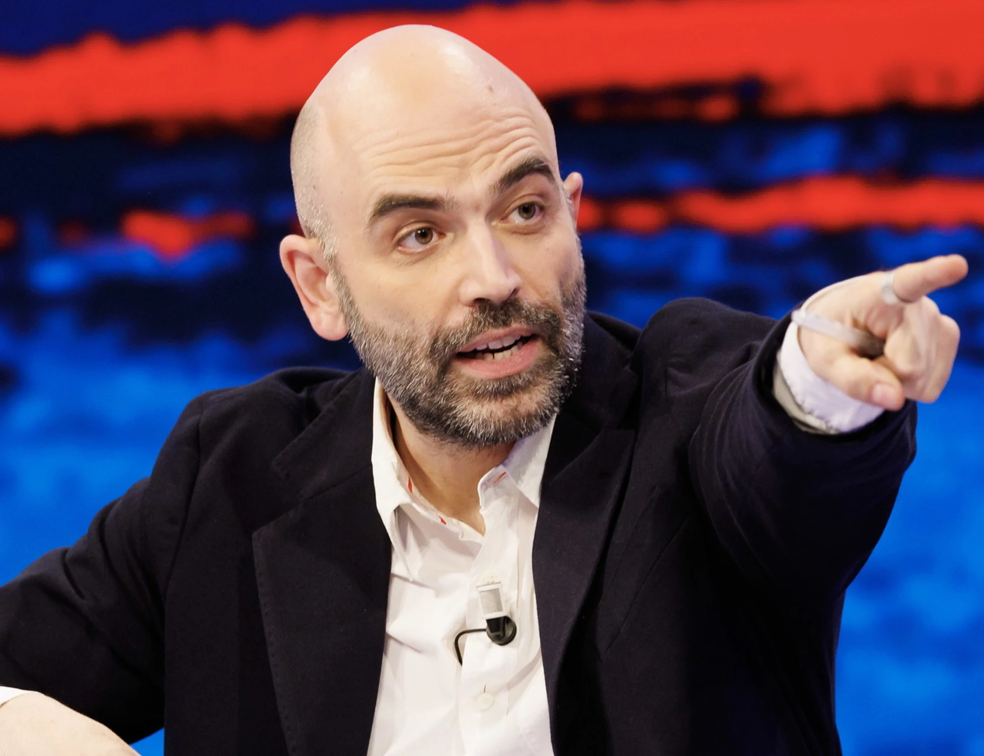 Inter-Juve, l'ultima sparata di Saviano: "Le milizie libiche? Non è un caso"