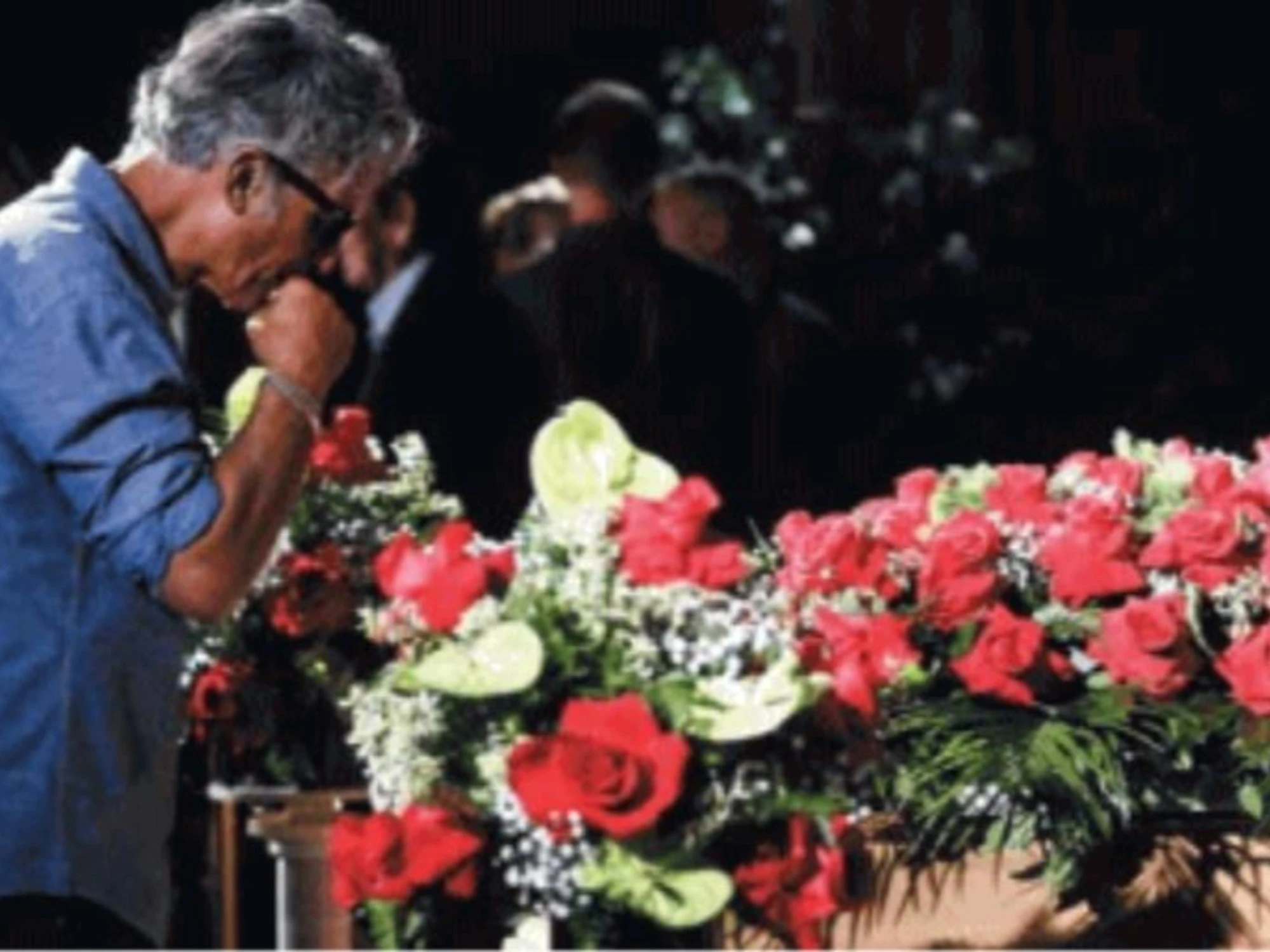 Fiorello: la statua di Pippo a Viale Mazzini