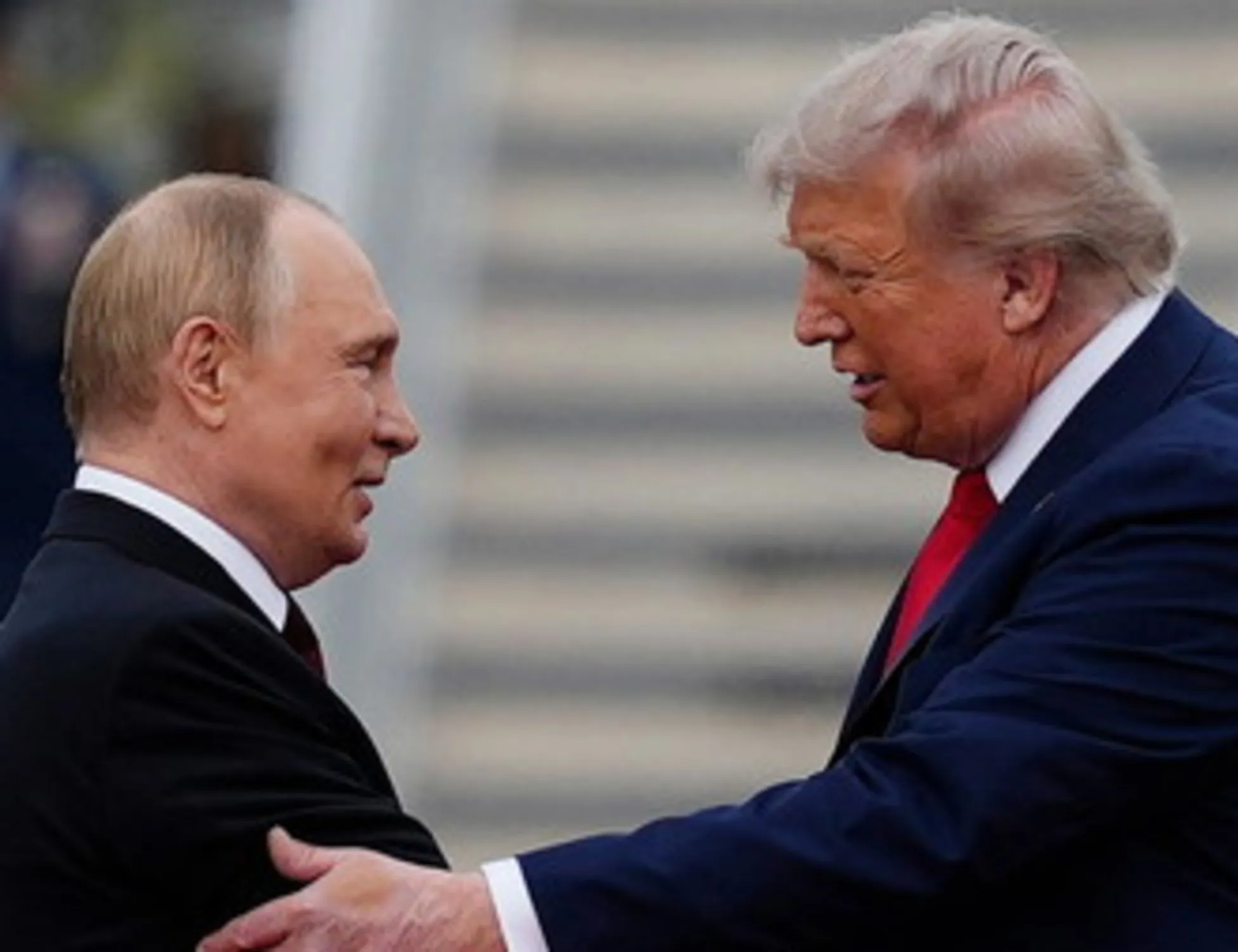 Putin e Trump, "non c'è nessun piano russo": la telefonata è una bomba contro l'Unione europea