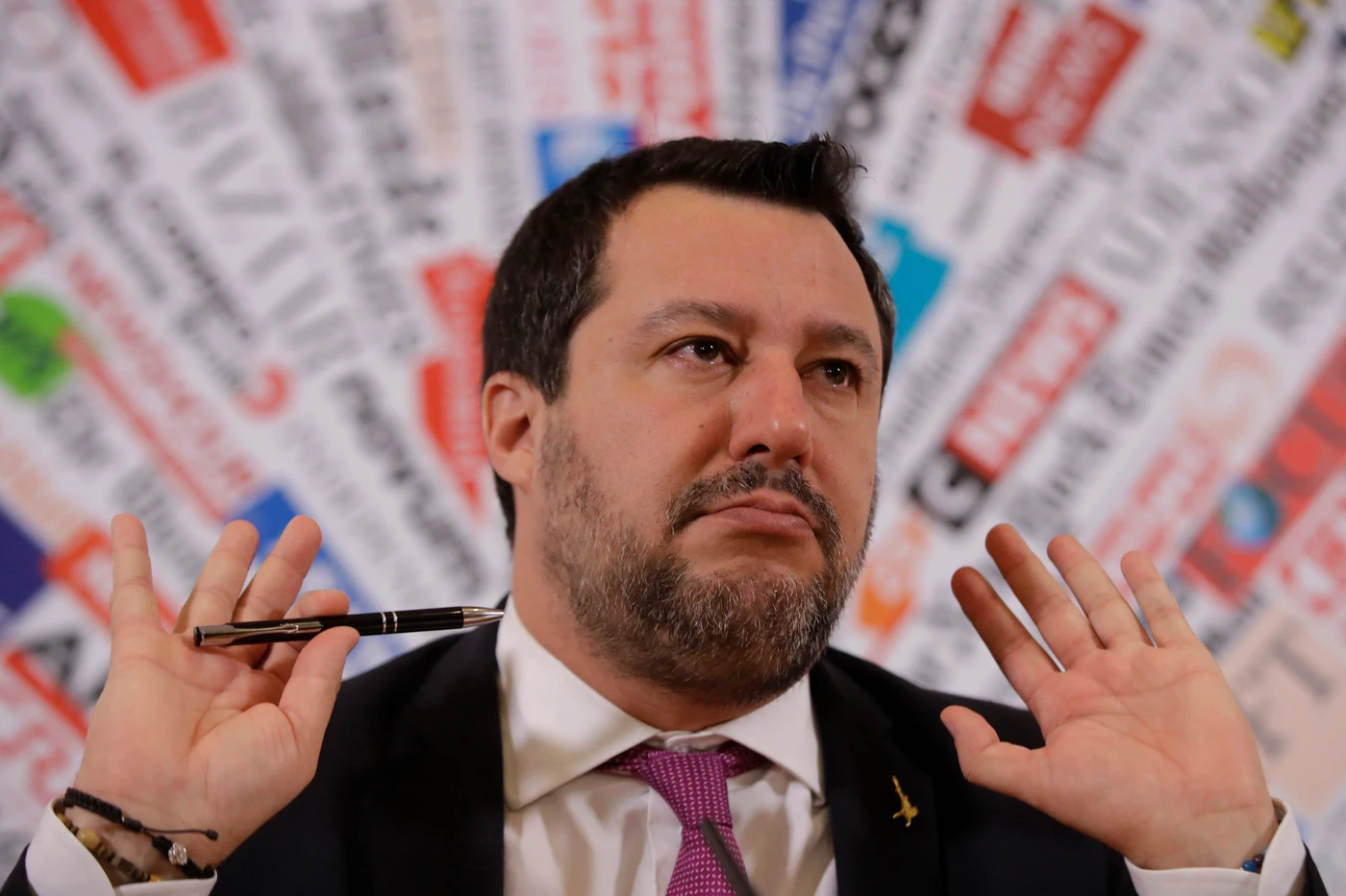 Matteo Salvini contro i responsabili: "Una miseria, pensano solo al conto corrente"