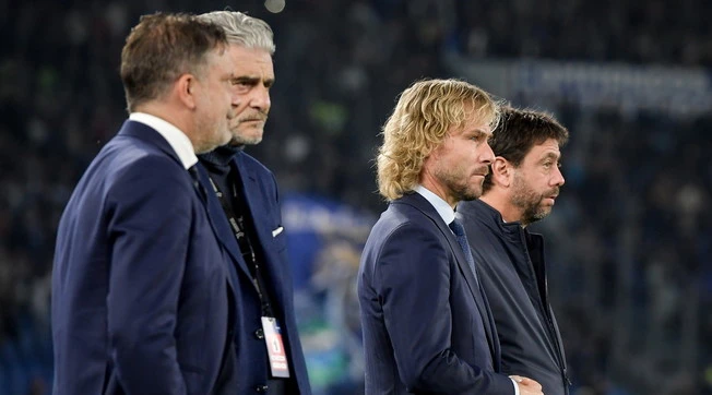 Andrea Agnelli travolto, "ecco gli 11 reati": la Juve ora trema davvero