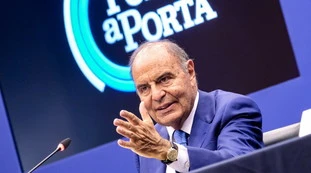Bruno Vespa da record a Porta a Porta: non solo Meloni, chi porta in studio