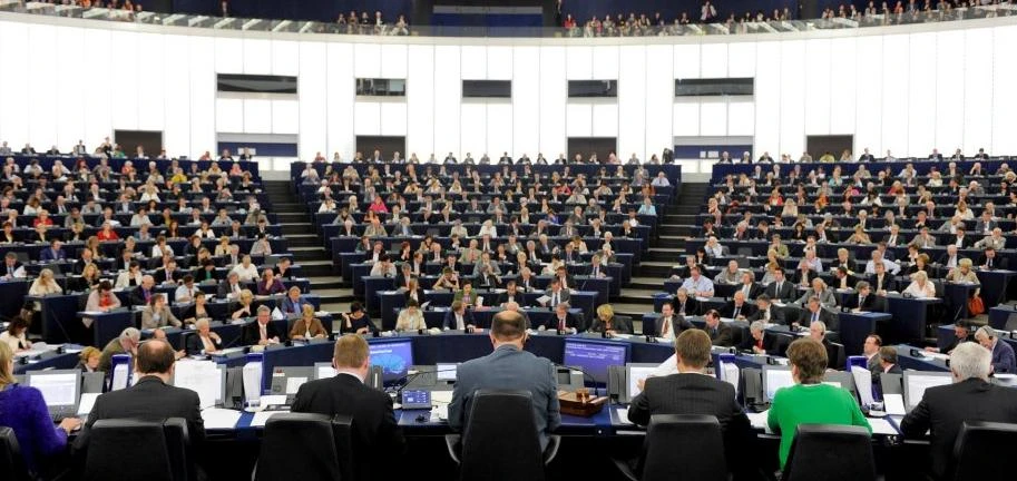 La casta dell'Ue: ecco le buonuscite d'oro dei parlamentari