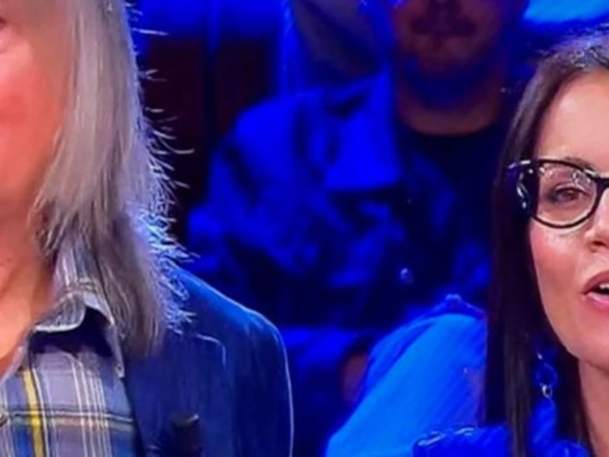 Affari Tuoi, Bluette spiazza tutti sui titoli di coda: "Se non fossi mamma..."