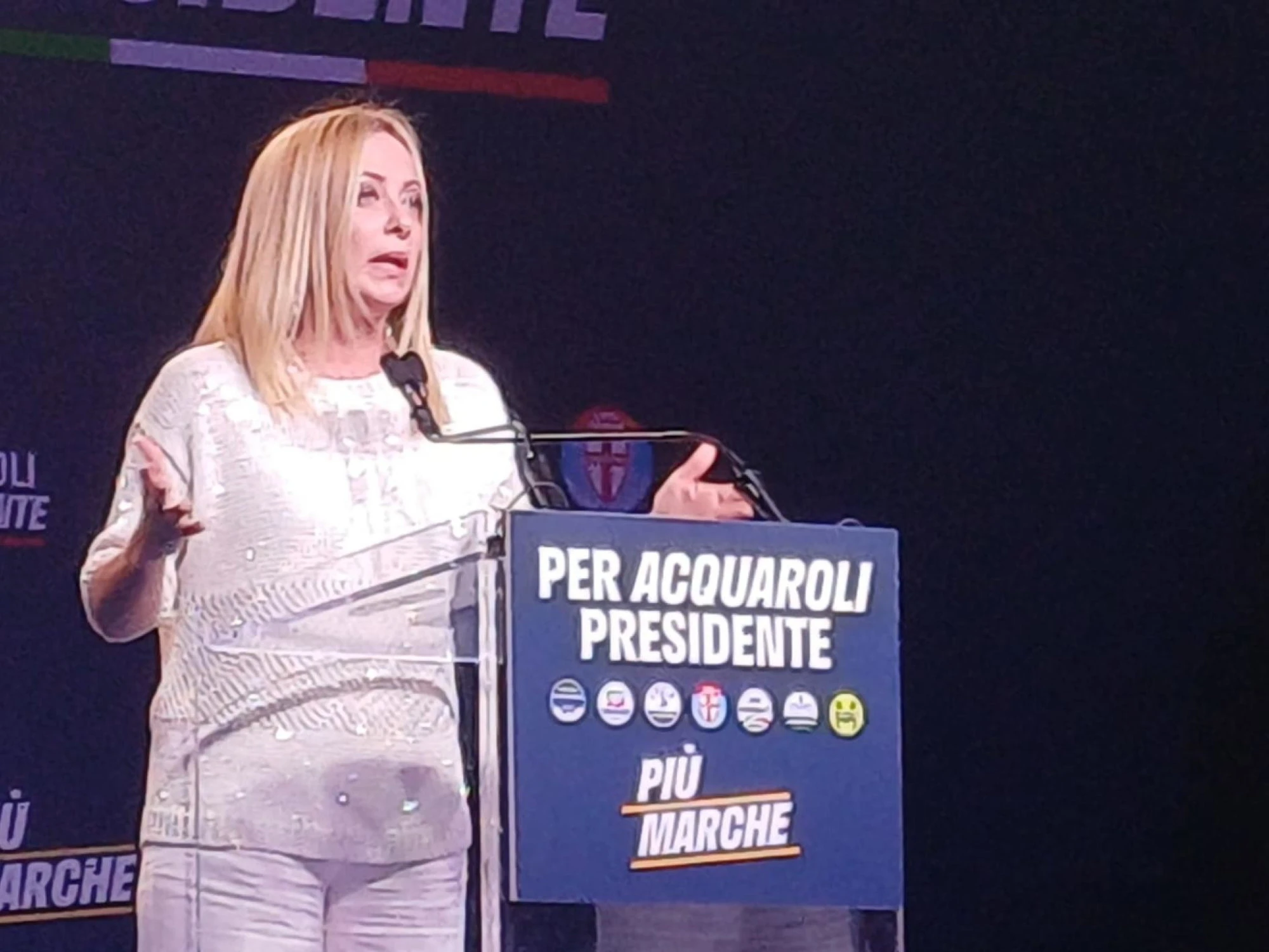 Meloni: "L'odio è un business". Siete d'accordo?