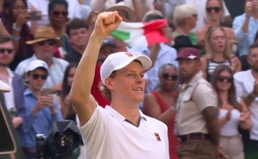 Jannik Sinner, "spezzarlo in due": il numero 1 brutale contro Djokovic