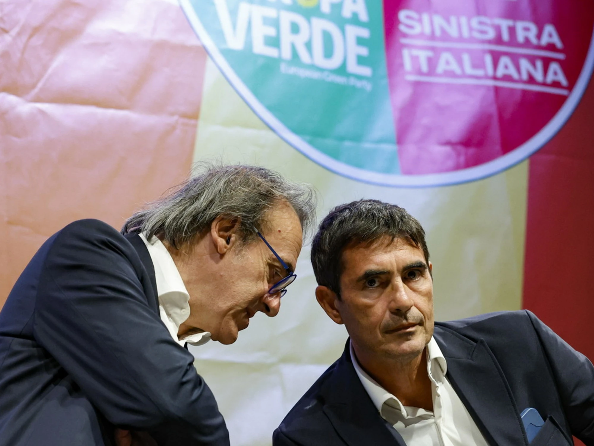 Milano messa a ferro e fuoco? Il delirio firmato Bonelli-Fratoianni