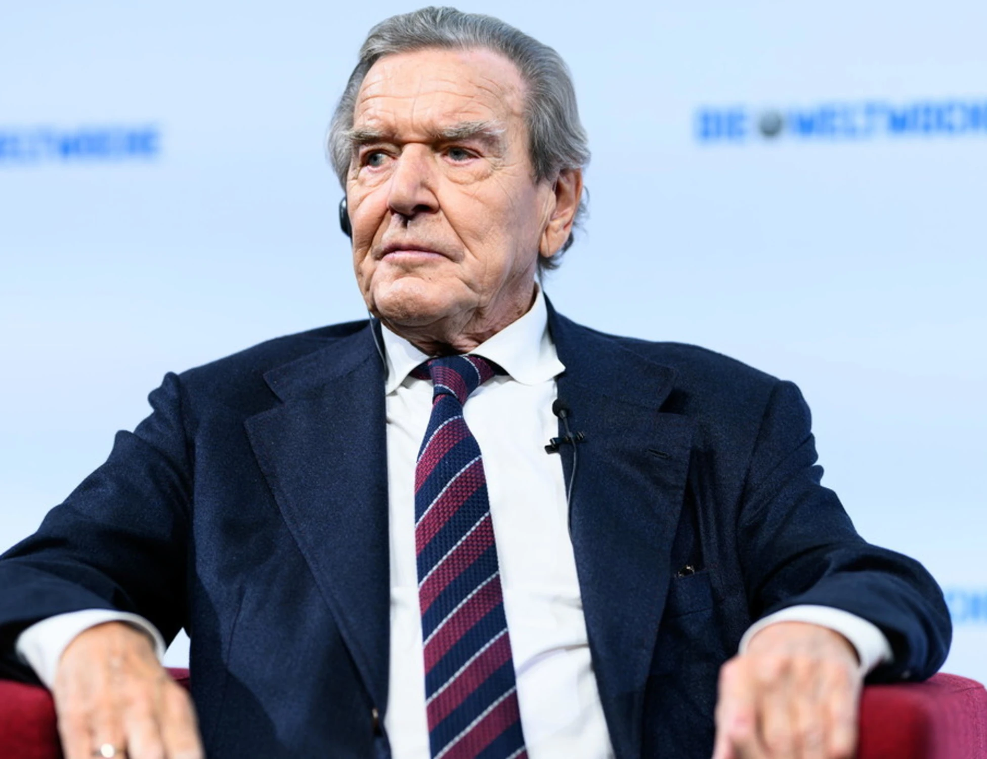 Gerhard Schroeder e la trappola del Cremlino: sospetti su Putin