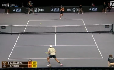 Kyrgios umiliato dalla Sabalenka, il punto che fa il giro del mondo