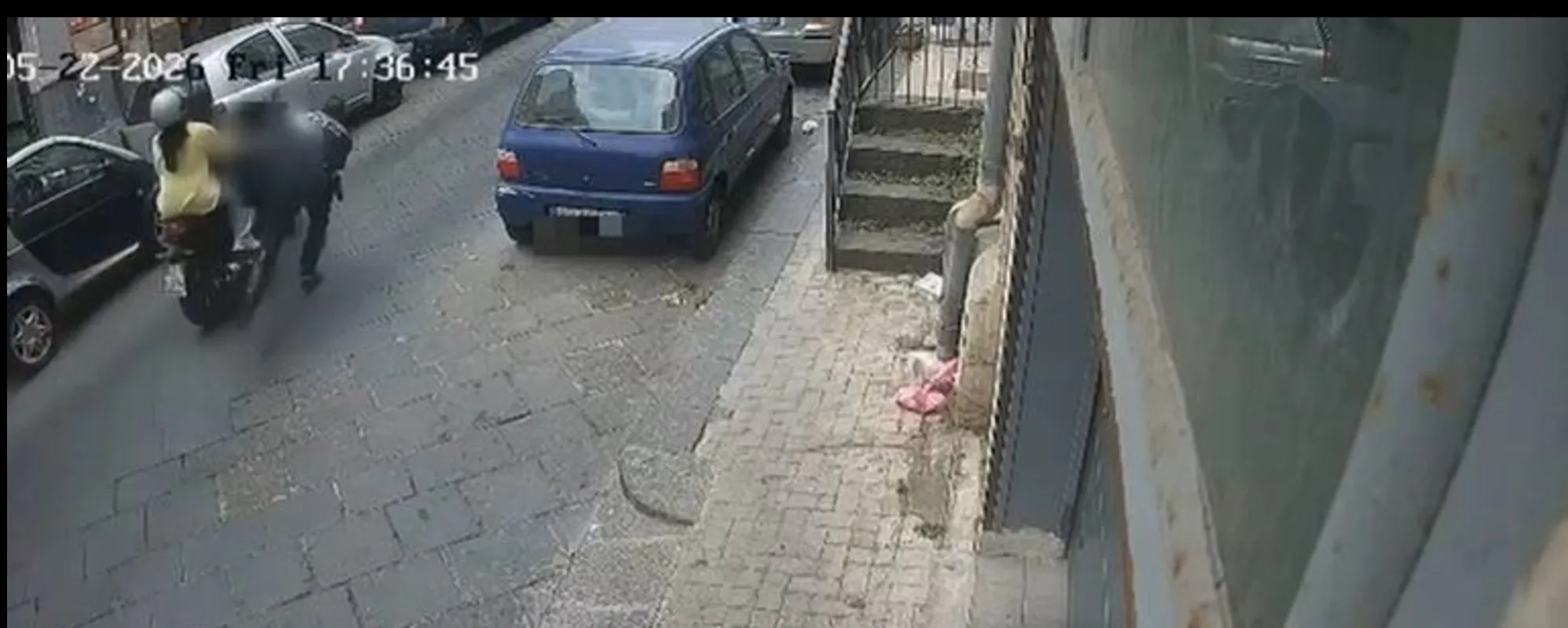 Catania, non si ferma all'alt e travolge il poliziotto: il dramma