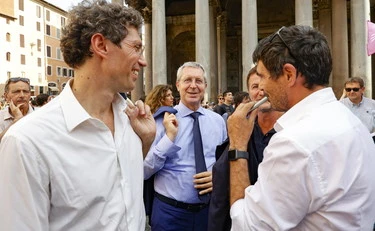 https://media.liberoquotidiano.it/HOFWLDowyinPGotgxNonOGY9aAX9NixZojnW0Lp2ufs/width:800/quality:90/aW1hZ2VzLzIwMjYvMTAvMTUvMTIyODMxMjQ4LWQ2NDNmMDA0LTg1ZGItNGEyNi1iZTU3LTVhNGM4YzI4MTYzMC5qcGc.webp