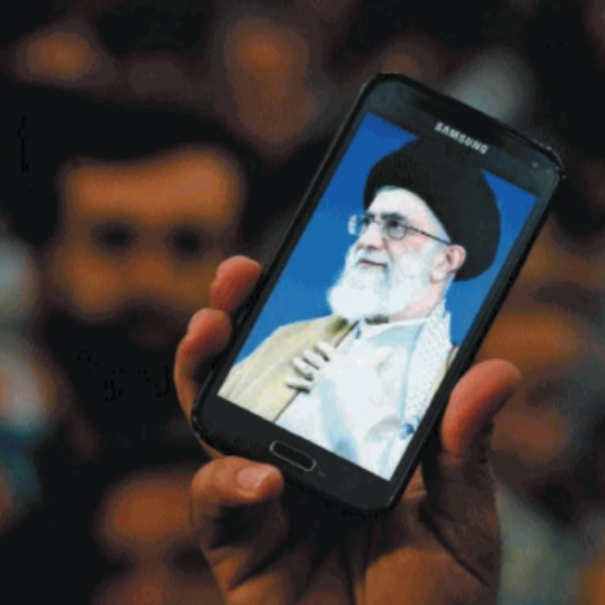 La follia degli ayatollah: il web solo per la Persia