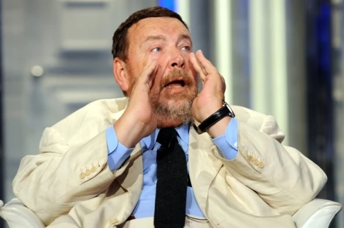 Ferrara sulla decadenza: "Berlusconi responsabile della sua fine, si doveva dimettere prima"
