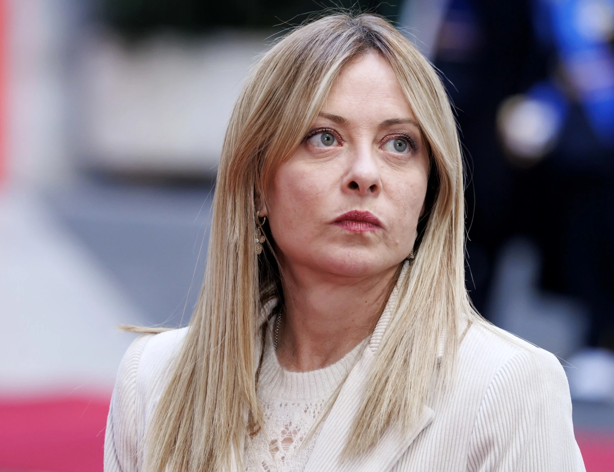 Massa, minacce di morte a Giorgia Meloni. La replica di FdI: teppisti azzerati