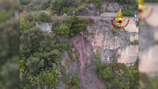 Frana a Vietri sul Mare in Costiera Amalfitana, evacuate cinque famiglie
