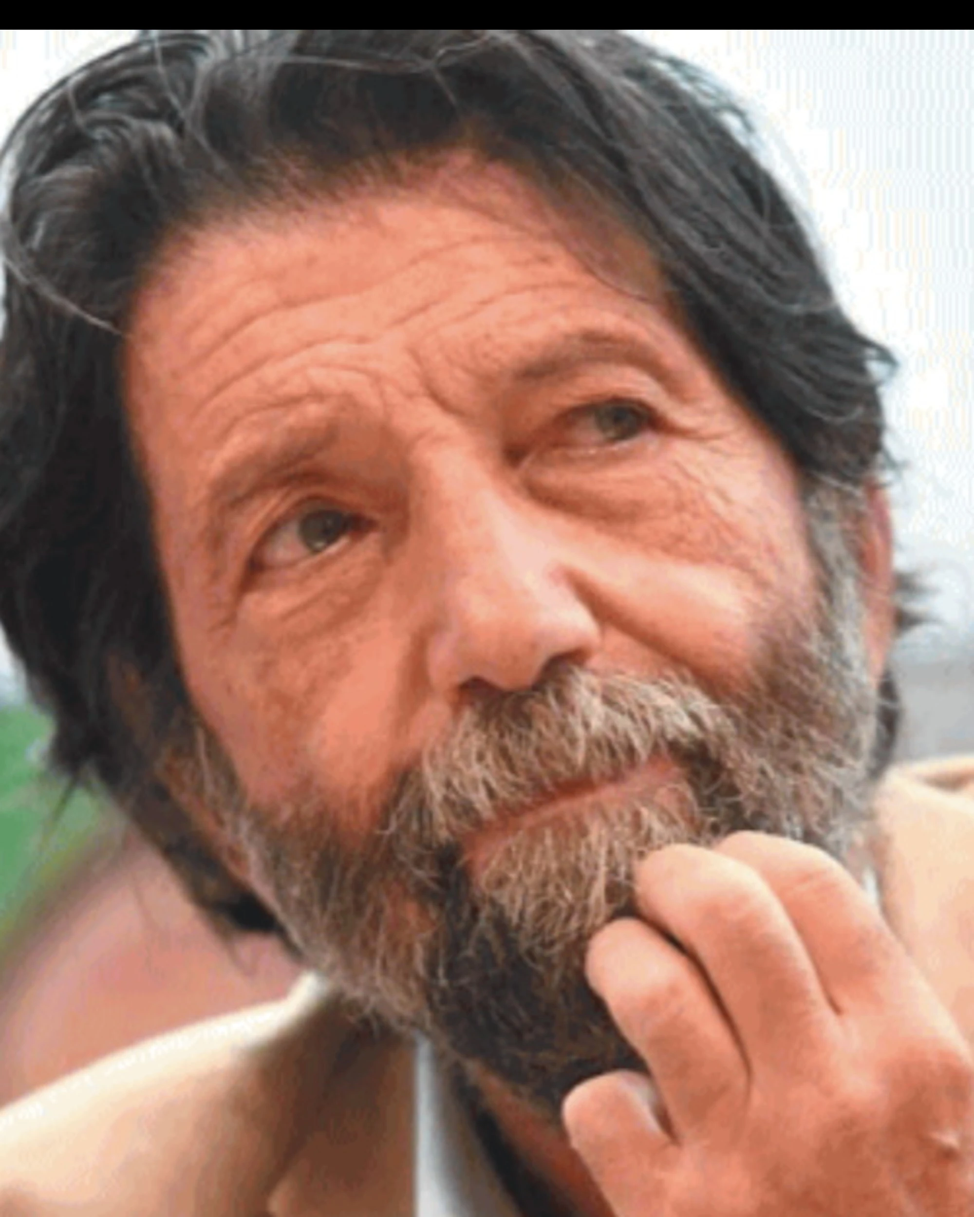 Massimo Cacciari, il filosofo impenitente che cede a 81 anni e si sposa